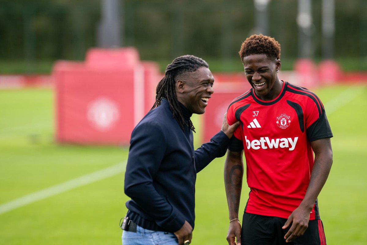 Mainoo tells Seedorf: 'I want to win a lot here!'