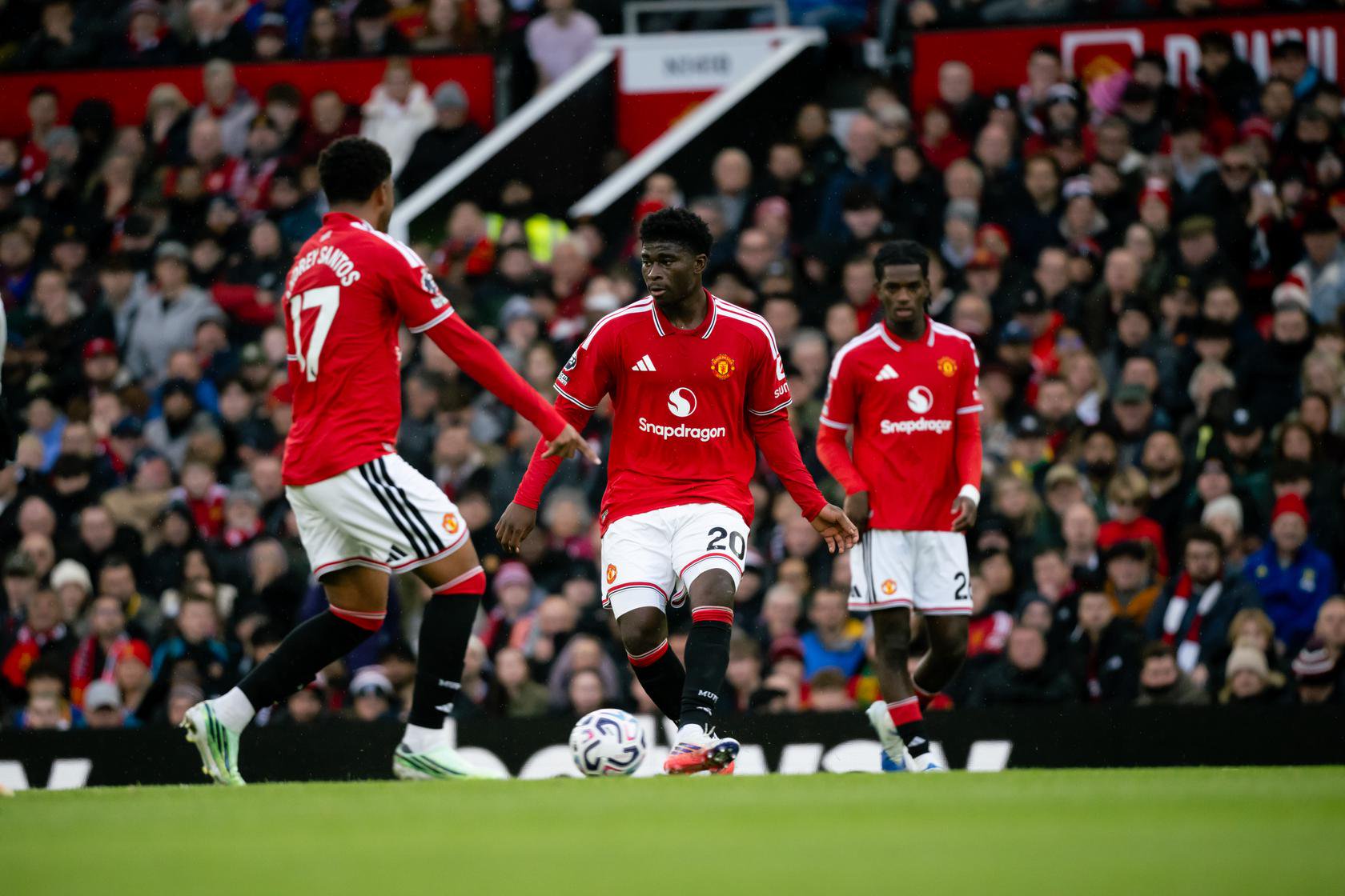Manchester United tuai kritik usai serangkaian hasil buruk di musim 2026/27