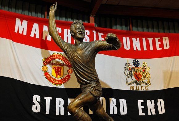 Denis Law statue pic