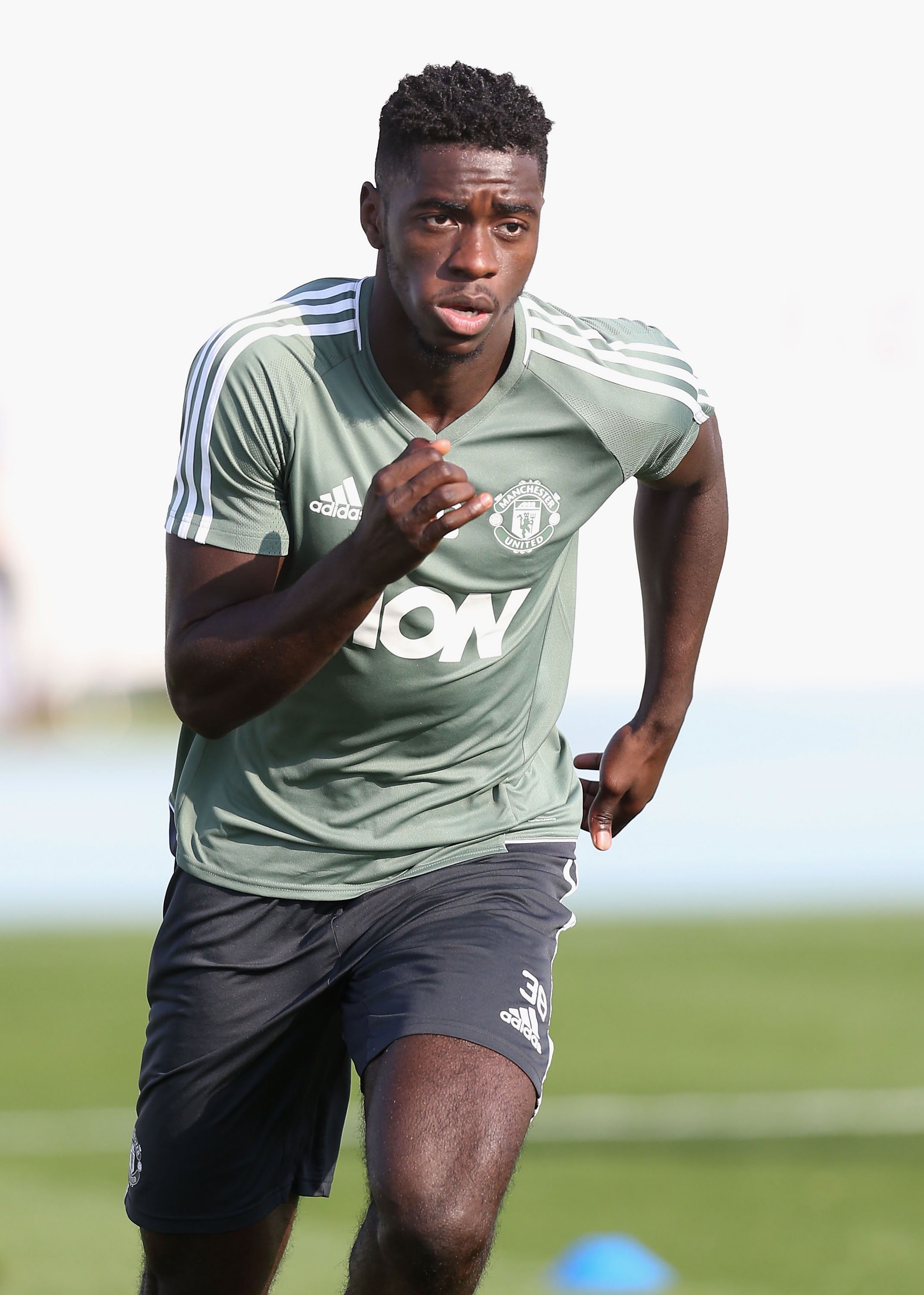 Tuanzebe heads back to Villa Park