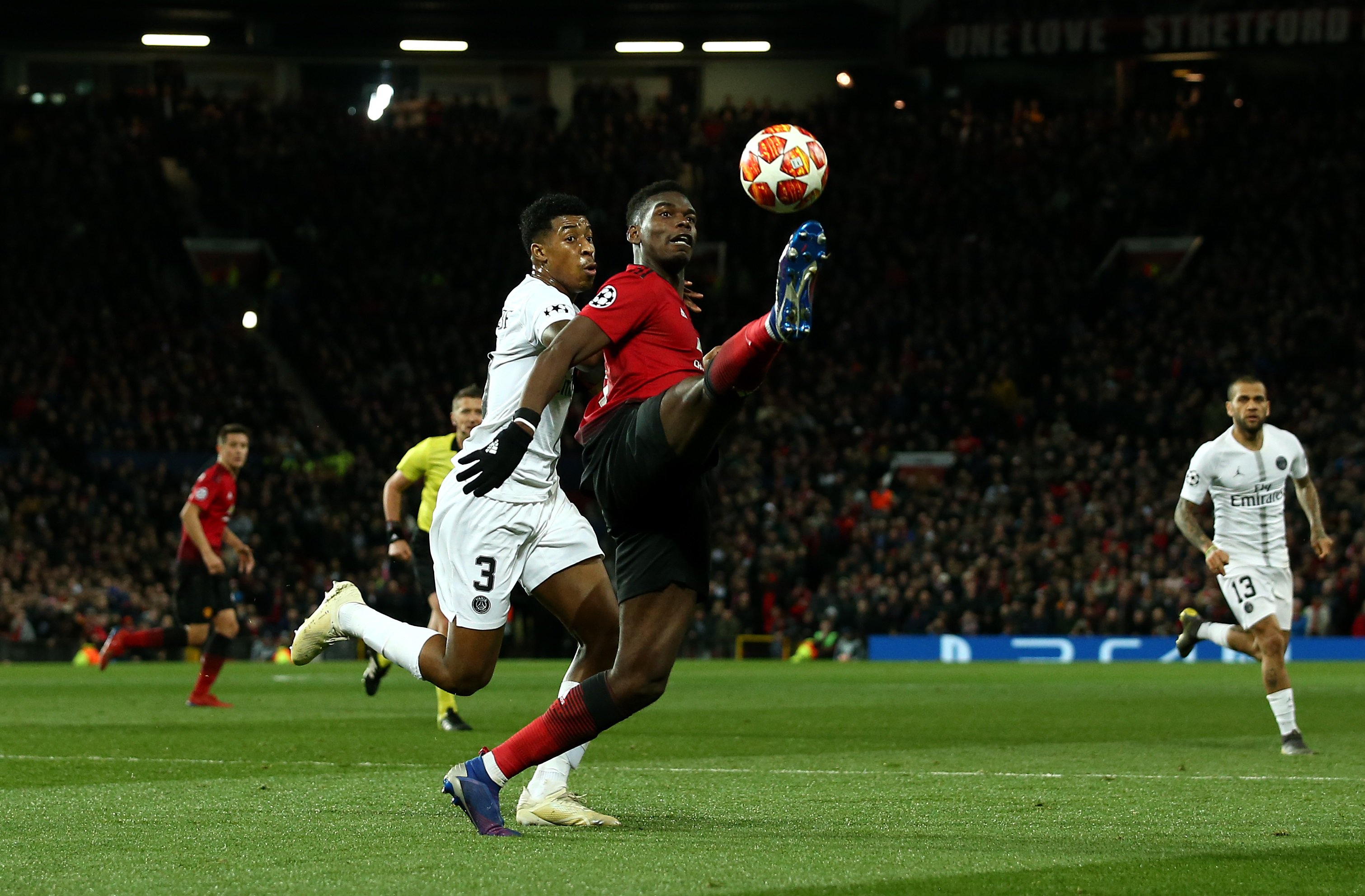 Manchester United 0 Paris Saint-Germain 2